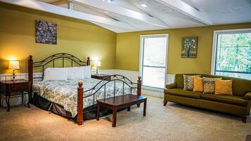 8 bedrooms, internet, bed sheets