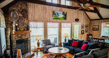 Cozy pet friendly chalet overlooking Lake Innsbruck. Perfect fishing spot!