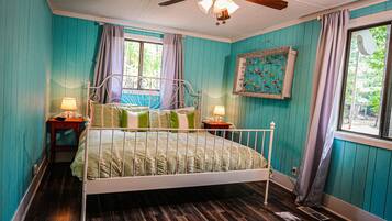 3 bedrooms, iron/ironing board, Internet, bed sheets