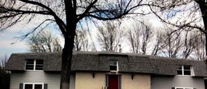 Exterior - Clean and Comfy!! 2 Bedrooms!  (Aberdeen)