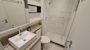 Bathroom - Recanto Cardeal 206C - 697 (Bombinhas)
