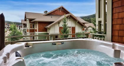 Warm & Cozy True Ski-In/Ski-Out Entire Condo!