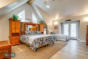 3 bedrooms, desk, iron/ironing board, travel cot
