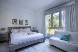 2 chambres, fer et planche à repasser, Wi-Fi, draps fournis