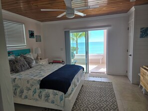 1 bedroom, in-room safe, desk, travel cot