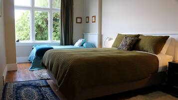 4 bedrooms, iron/ironing board, travel cot, free WiFi