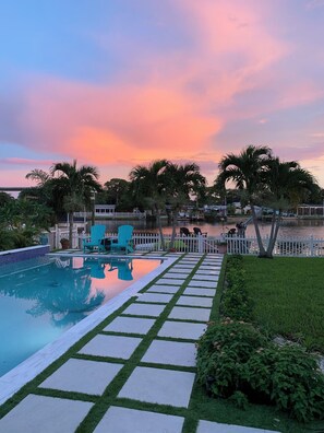 Outdoor pool, a heated pool