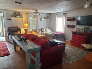 2 makuuhuonetta, Wi-Fi, vuodevaatteet