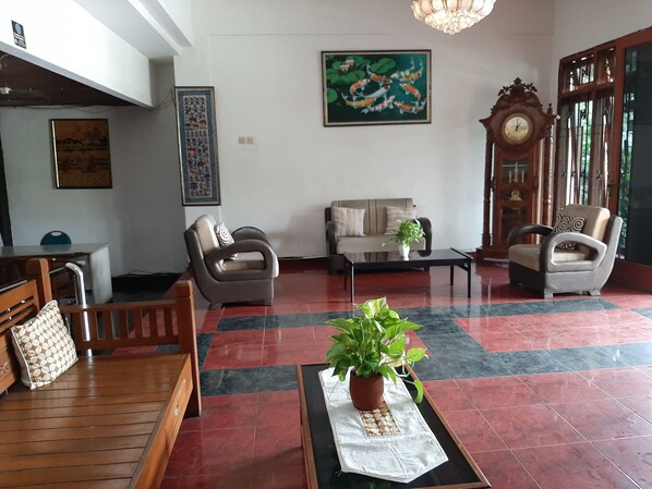 Sala de estar en el lobby