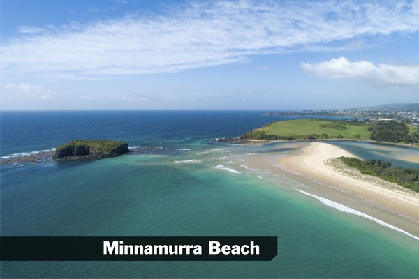 Una spiaggia nelle vicinanze