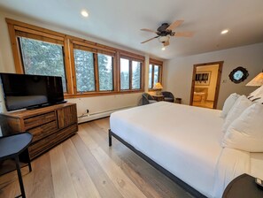 4 Schlafzimmer, Bügeleisen/Bügelbrett, WLAN, Bettwäsche