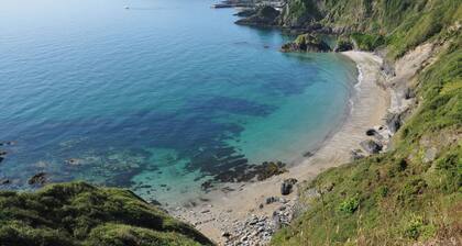 Cottage in village of Mevagissey,Cornwall Sleeps 4