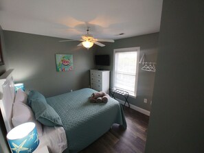 4 chambres, fer et planche à repasser, Wi-Fi gratuit, draps fournis