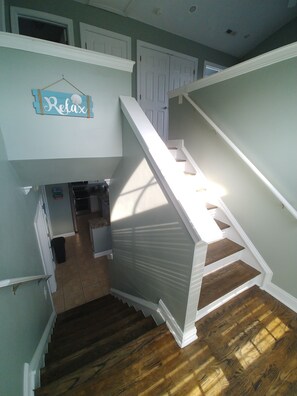 Unclassified image, 4 of 45, button