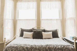 3 chambres, fer et planche à repasser, Wi-Fi gratuit, draps fournis