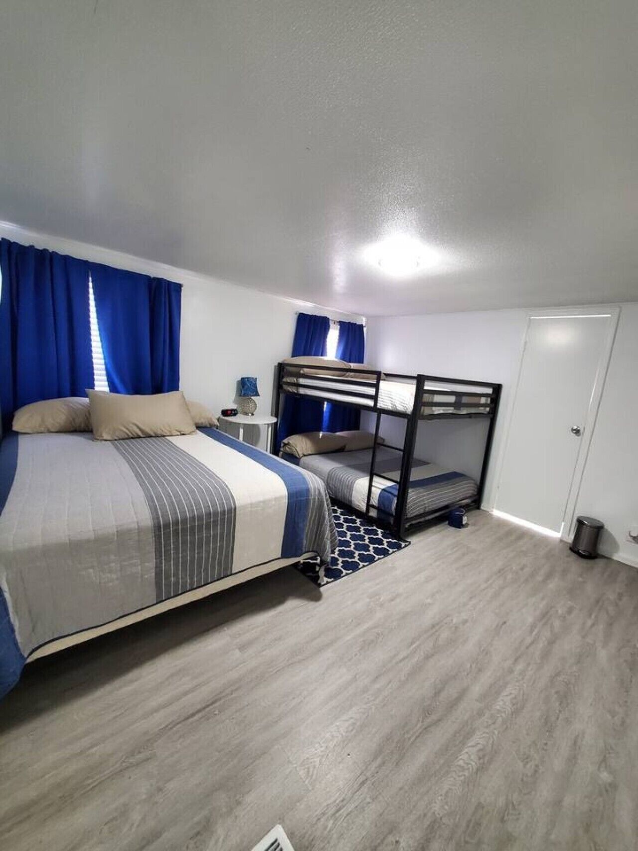Desk, iron/ironing board, free WiFi, bed sheets