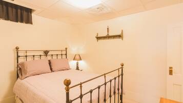 1 makuuhuone, silitysrauta/-lauta, ilmainen Wi-Fi, vuodevaatteet