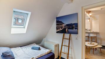 1 bedroom, iron/ironing board, free WiFi, bed sheets