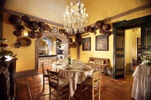 Dining - Try a true Baroque Villa also in winter: indoor pool, spa and services included! (Positano)
