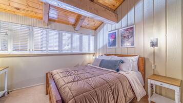 2 bedrooms, iron/ironing board, travel crib, free WiFi