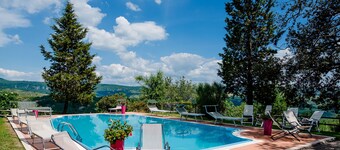 Villa Il Giardino with Private Swimming Pool, Garden, Ideal for Weddings