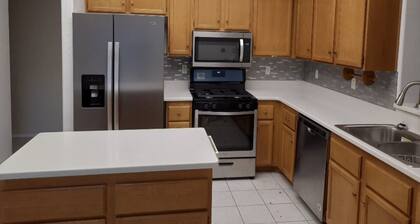 Luxurious single story 3 bedroom, 2 bath Townhome