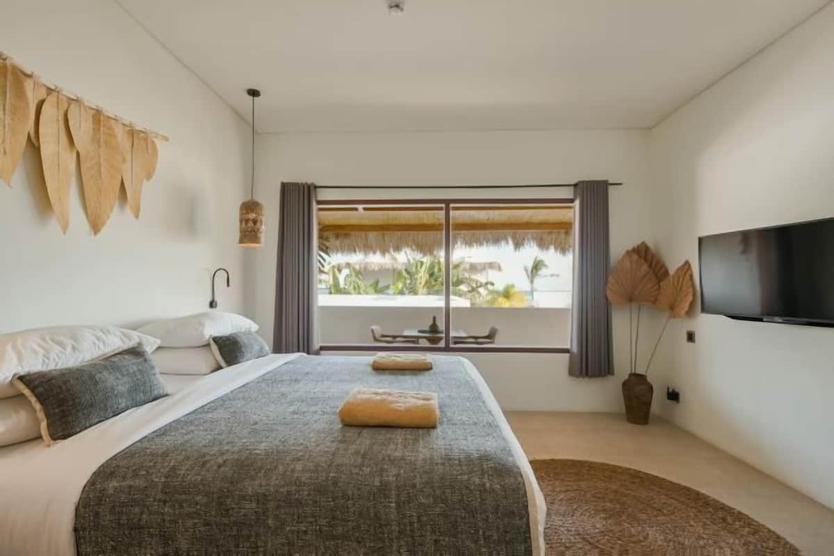1 bedroom, minibar, in-room safe, desk