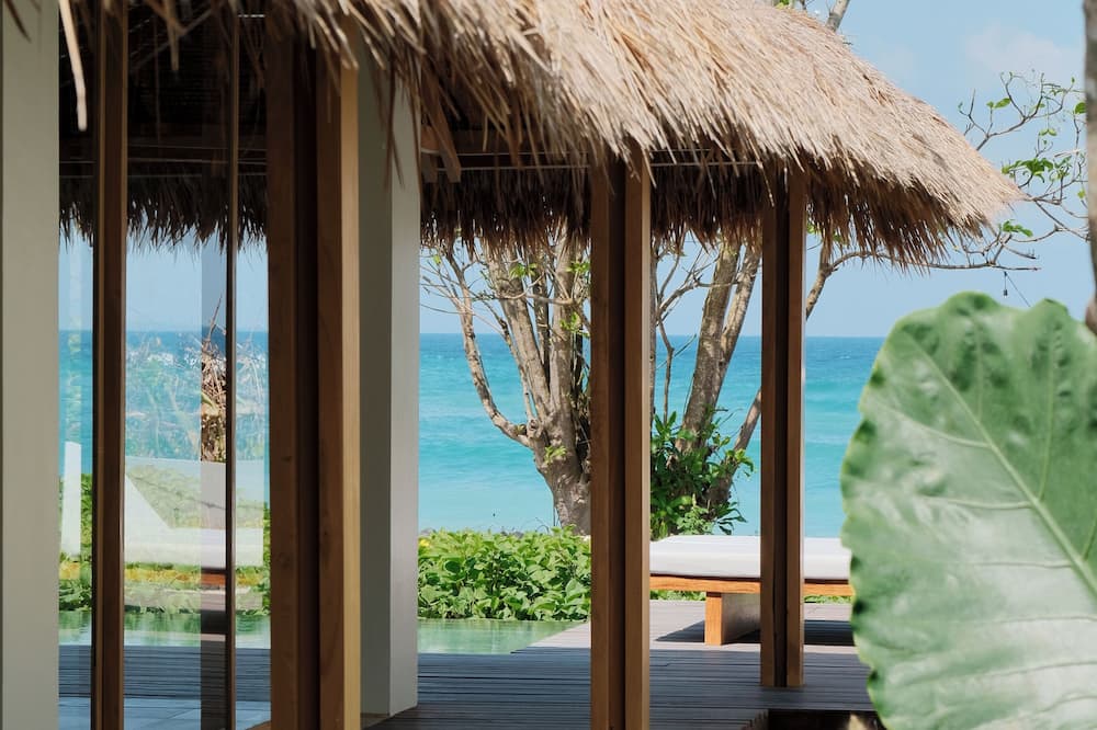 Amber Lombok Beach Resort
