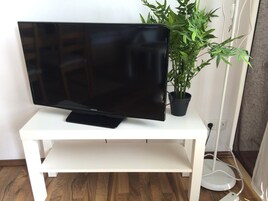 Studio, Multiple Beds, Balcony (incl. EUR 25 cleaning fee per stay) | Living area | 32-inch flat-screen TV with cable channels, TV