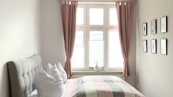 1 bedroom, iron/ironing board, free WiFi, bed sheets