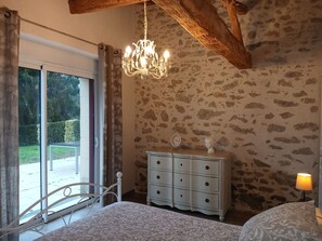 3 makuuhuonetta, ilmainen Wi-Fi