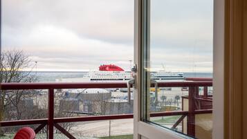 Studio, Balcony | Free WiFi, bed sheets