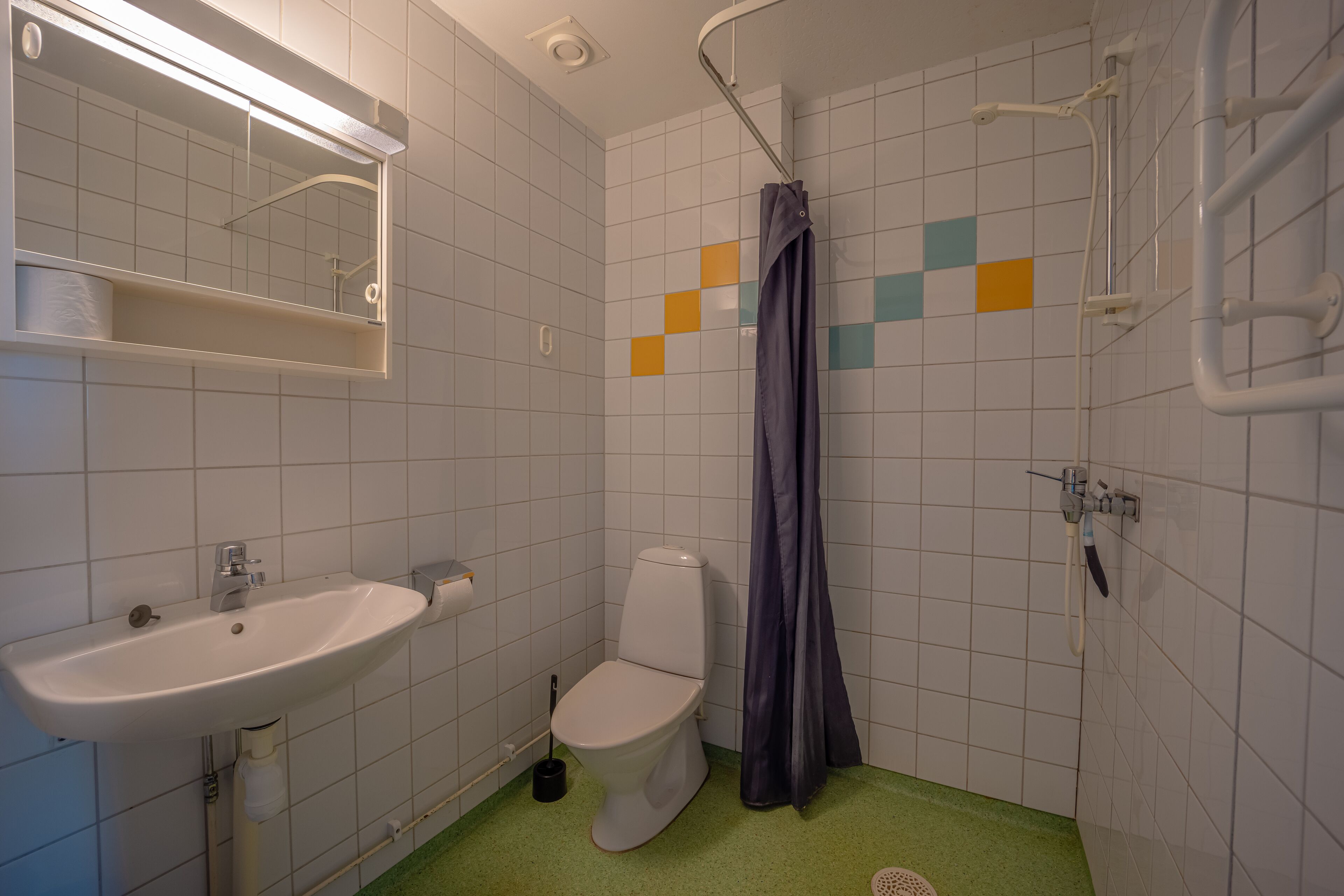 shower, towels, soap, toilet paper