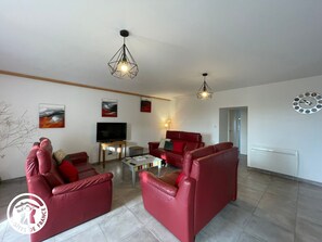 Televisie en een tafeltennistafel