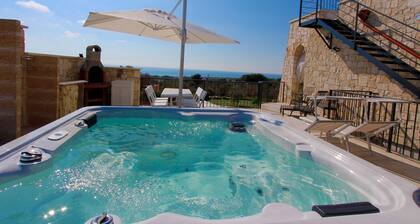 Sea view villa with garden and private hot tub 241