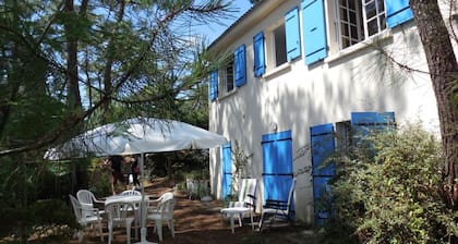 Maison contemporaine proche plage avec jardin privé, 3 chambres, Wifi et piste cyclable à proximité