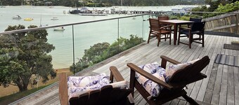 Absolute Waterfront Island Time Cottage with Sea Views in the Winterless North