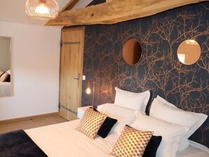 5 chambres, Wi-Fi gratuit, draps fournis