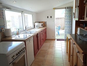 Køleskab, mikrobølgeovn, ovn, opvaskemaskine