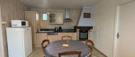 Køleskab, mikrobølgeovn, ovn, opvaskemaskine