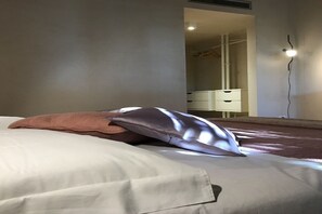 3 soverom, strykejern/-brett, wi-fi og sengetøy