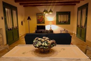 電視、乒乓球設施