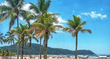 Casa Cantinho do Forte with swimming pool and 400m (3min) from the beach on foot!!!