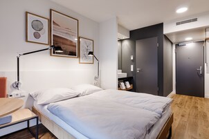 Laptop workspace, soundproofing, free WiFi, bed sheets