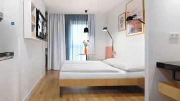 Studio | Postazione laptop, insonorizzazione, Wi-Fi gratuito, lenzuola