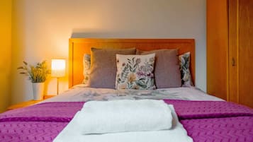 4 bedrooms, iron/ironing board, travel cot, free WiFi