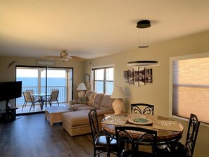 Huoneisto, 2 makuuhuonetta | Olohuone