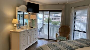 Condo, 3 Bedrooms | 3 bedrooms, free WiFi