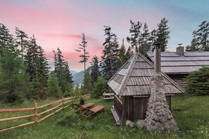 Exterior - Forest Hut Podvežak With Finnish Tub (Luce)