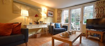 Whitefriars is a family & dog friendly holiday home, sleeping 8 guests in Rye 